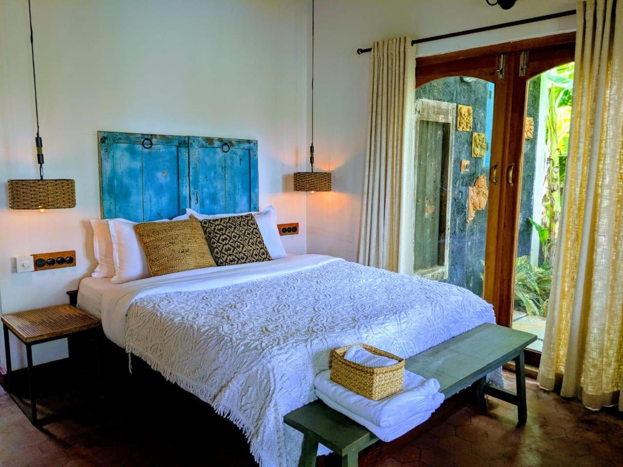 Bed and Breakfast Sunsets And Palm Trees Alappuzha Esterno foto