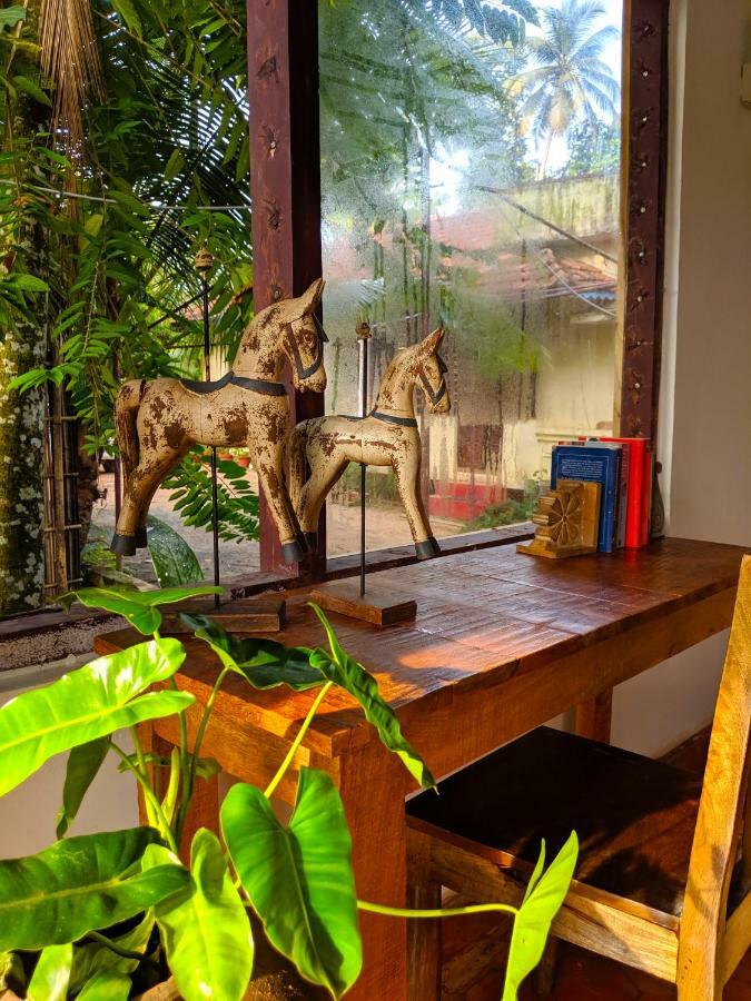 Bed and Breakfast Sunsets And Palm Trees Alappuzha Esterno foto